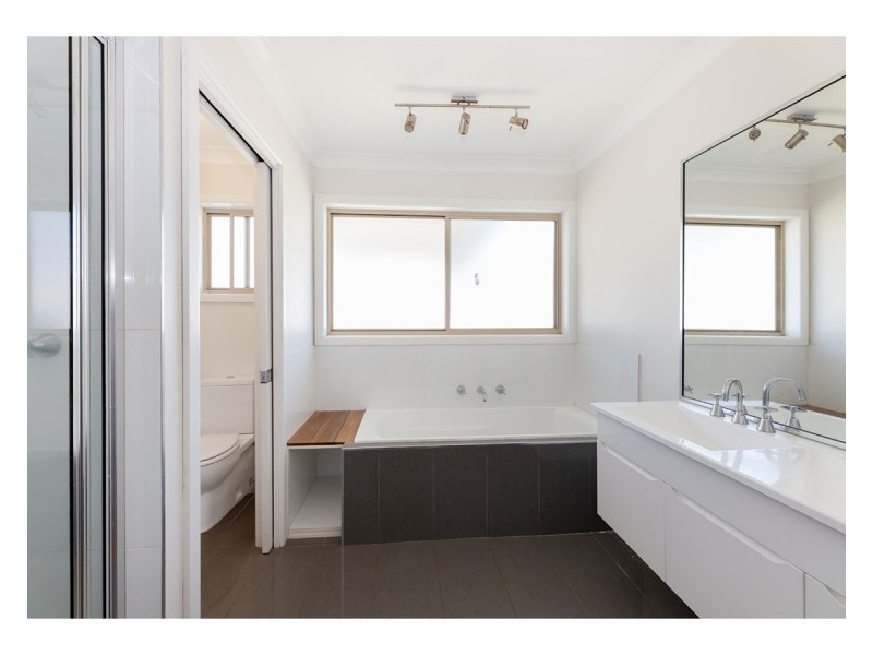 522 Kotthoff Street, Lavington NSW 2641