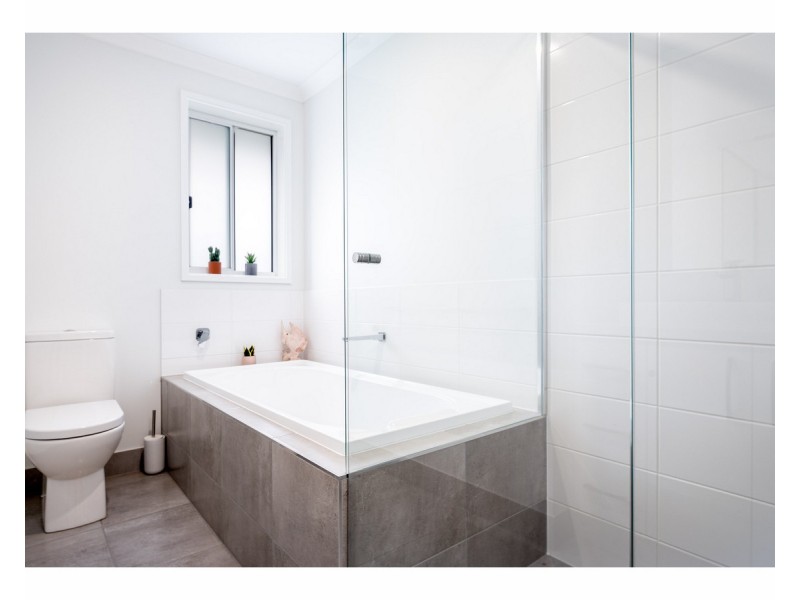 520 Kotthoff Street, Lavington NSW 2641