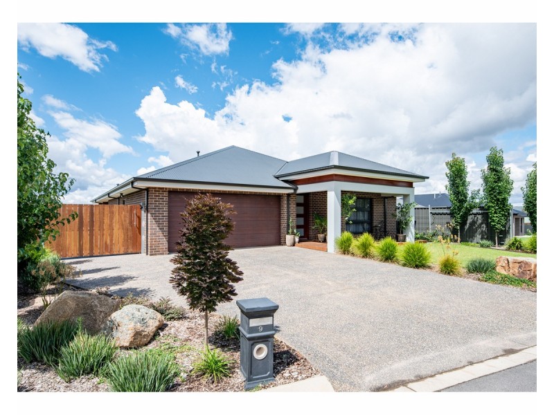 9 Billabong Place, Thurgoona NSW 2640