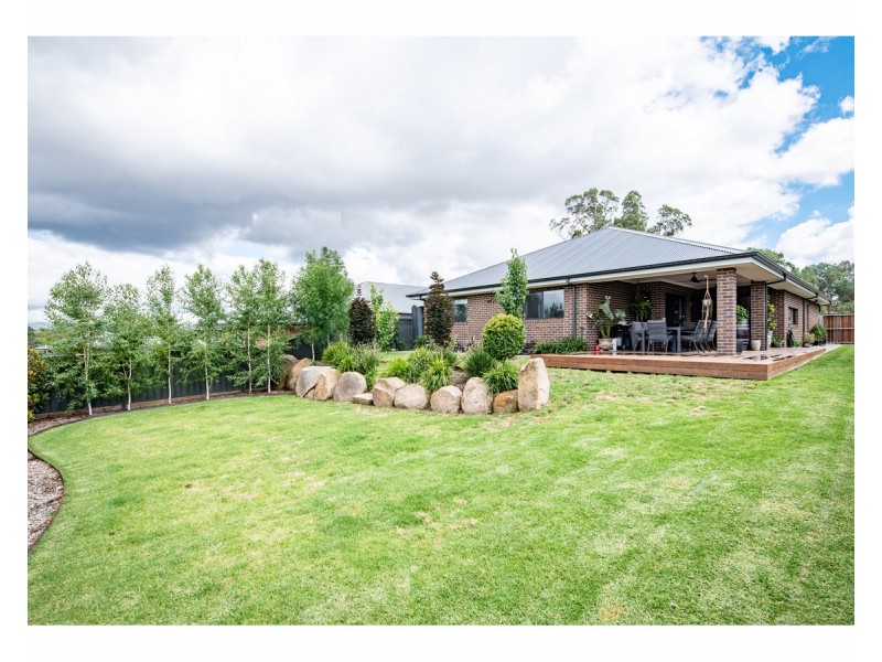 9 Billabong Place, Thurgoona NSW 2640