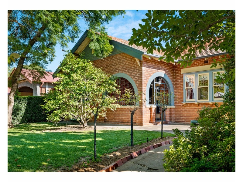 490 Crisp Street, Albury NSW 2640