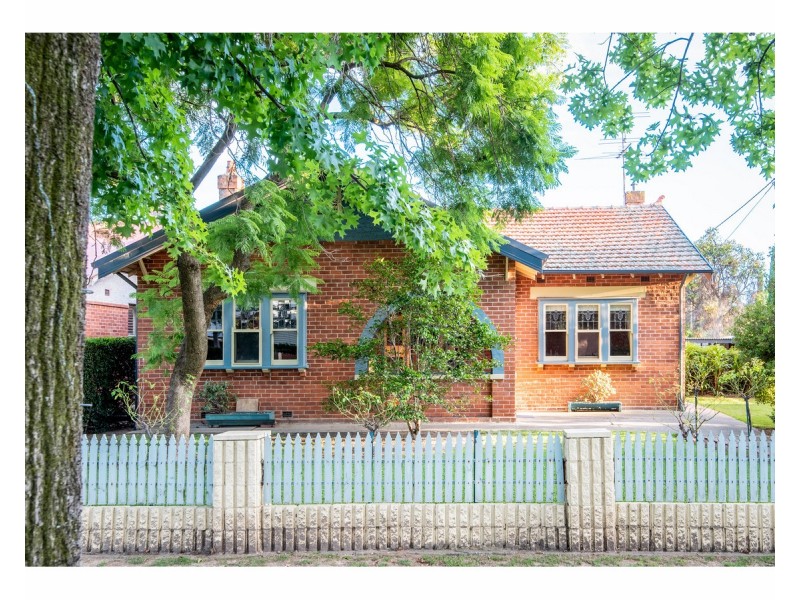 490 Crisp Street, Albury NSW 2640