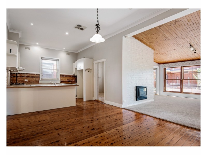 490 Crisp Street, Albury NSW 2640