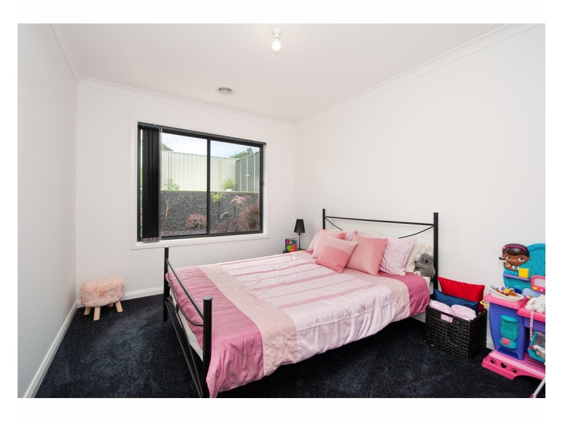 10 Cremin Court, Thurgoona NSW 2640