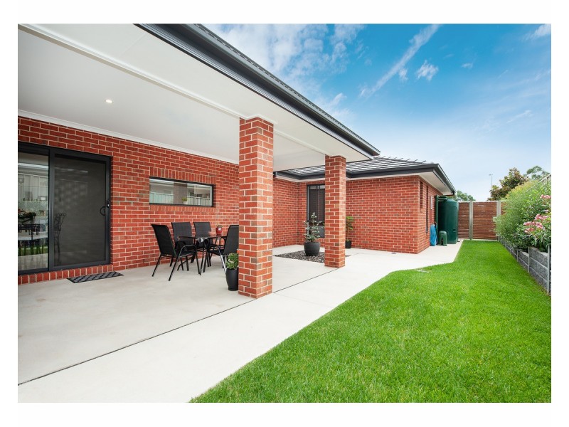 10 Cremin Court, Thurgoona NSW 2640