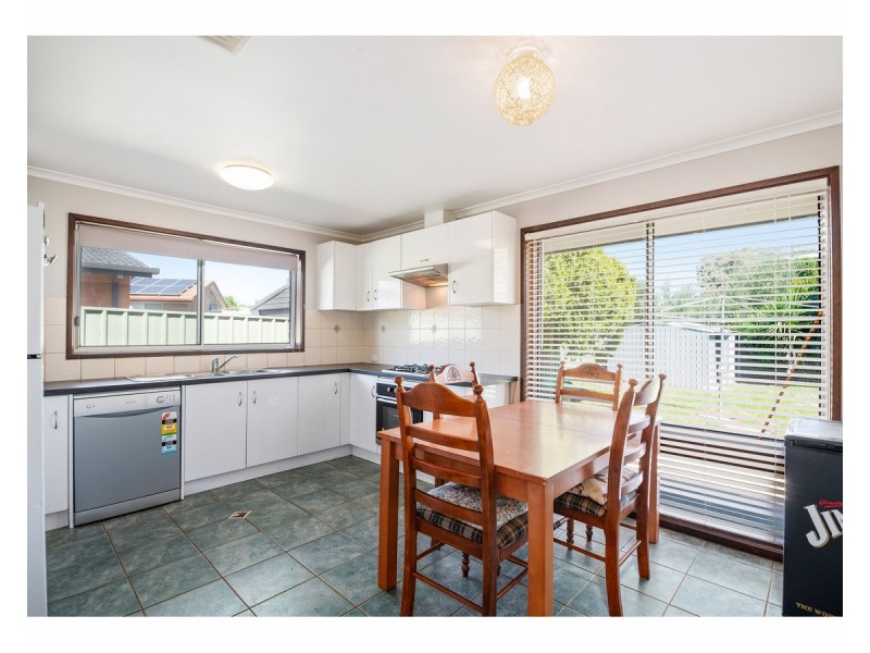 42 McMaster Avenue, Lavington NSW 2641