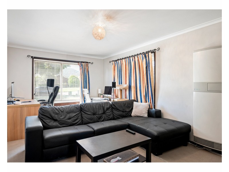 42 McMaster Avenue, Lavington NSW 2641