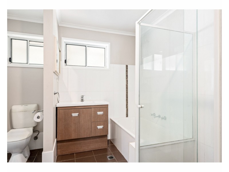 42 McMaster Avenue, Lavington NSW 2641