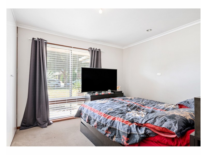 42 McMaster Avenue, Lavington NSW 2641