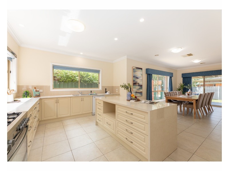 613 Stanley Street, Albury NSW 2640