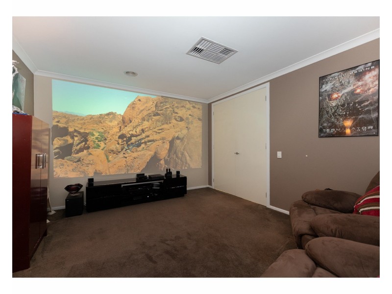 33 Whitton Drive, Thurgoona NSW 2640