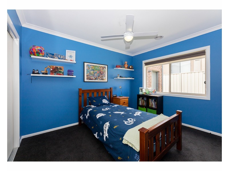 33 Whitton Drive, Thurgoona NSW 2640