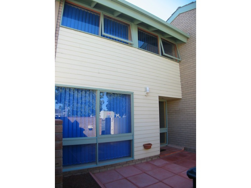 7/429 Griffith Road, Lavington NSW 2641