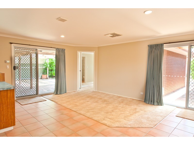 454 Schaefer Street, Lavington NSW 2641