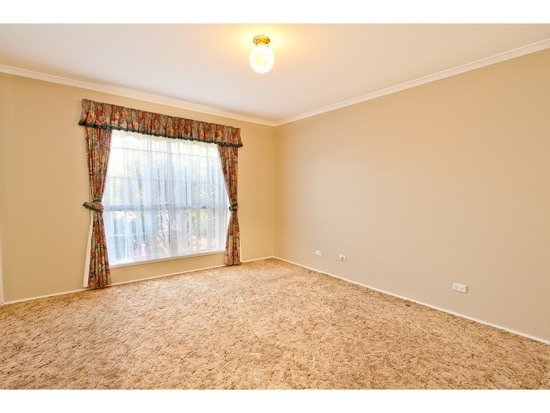 454 Schaefer Street, Lavington NSW 2641