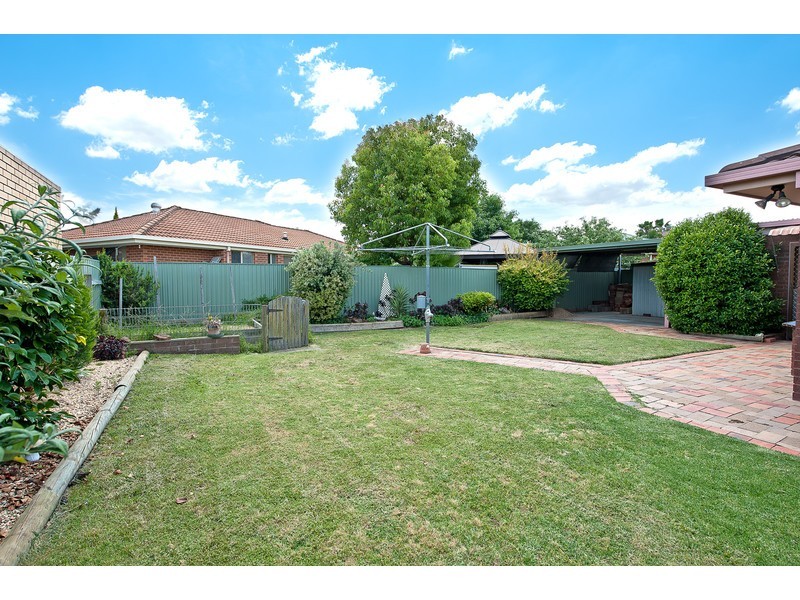 454 Schaefer Street, Lavington NSW 2641