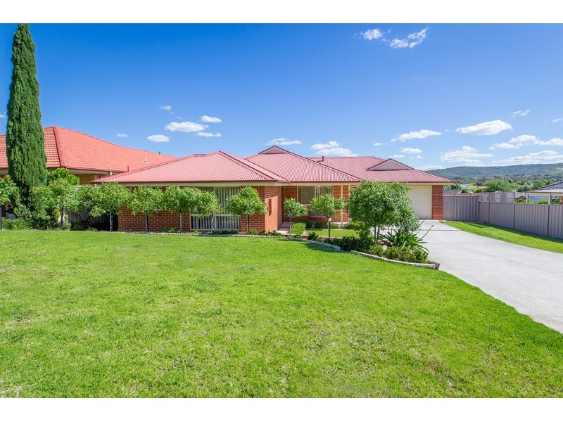 17 Dumbrell Circuit, Glenroy NSW 2640