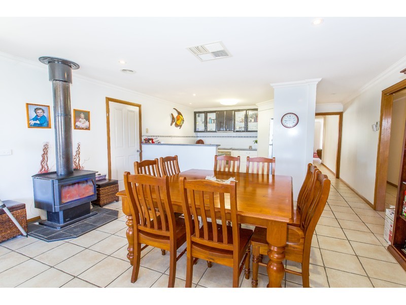 17 Dumbrell Circuit, Glenroy NSW 2640
