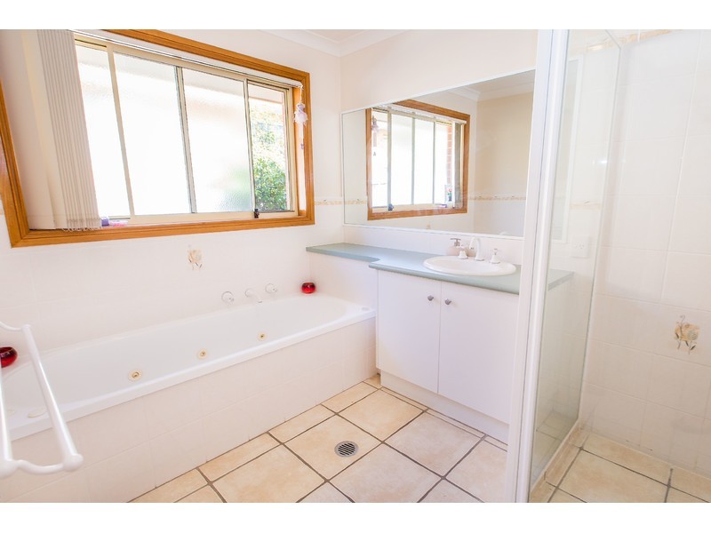 17 Dumbrell Circuit, Glenroy NSW 2640