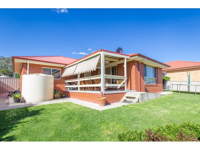 17 Dumbrell Circuit, Glenroy NSW 2640