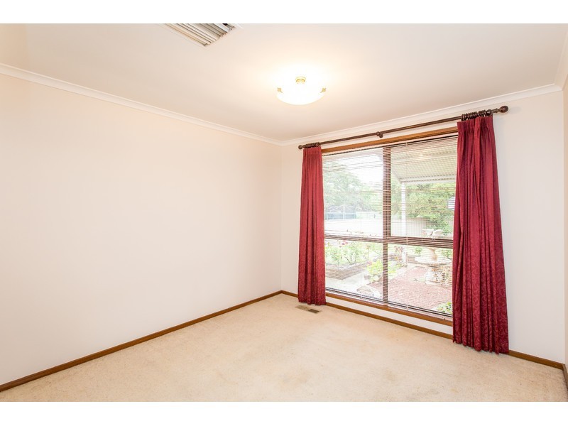 137 Hotham Circuit, Thurgoona NSW 2640