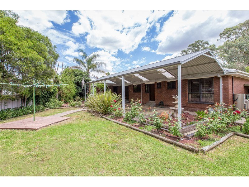 137 Hotham Circuit, Thurgoona NSW 2640