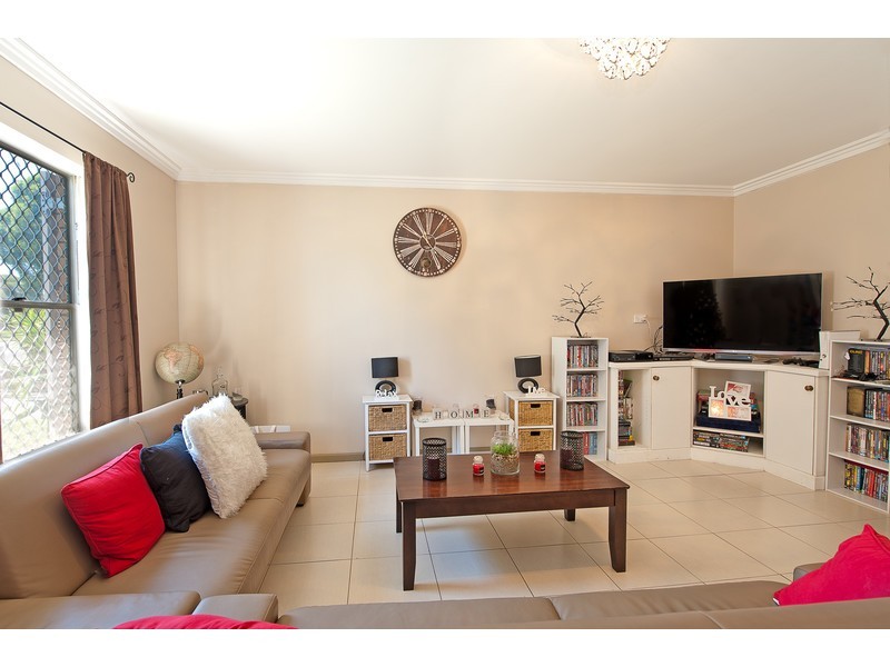 310 Sutherland Street, Lavington NSW 2641