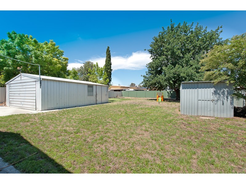310 Sutherland Street, Lavington NSW 2641