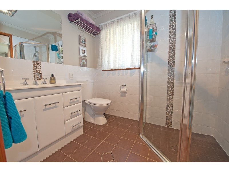 11 Doulton Drive, West Albury NSW 2640