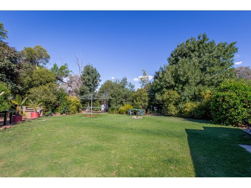 79 Howlong Road, Burrumbuttock NSW 2642