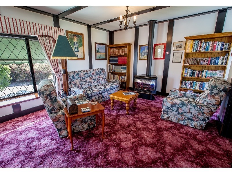 531 Lyne Street, Lavington NSW 2641