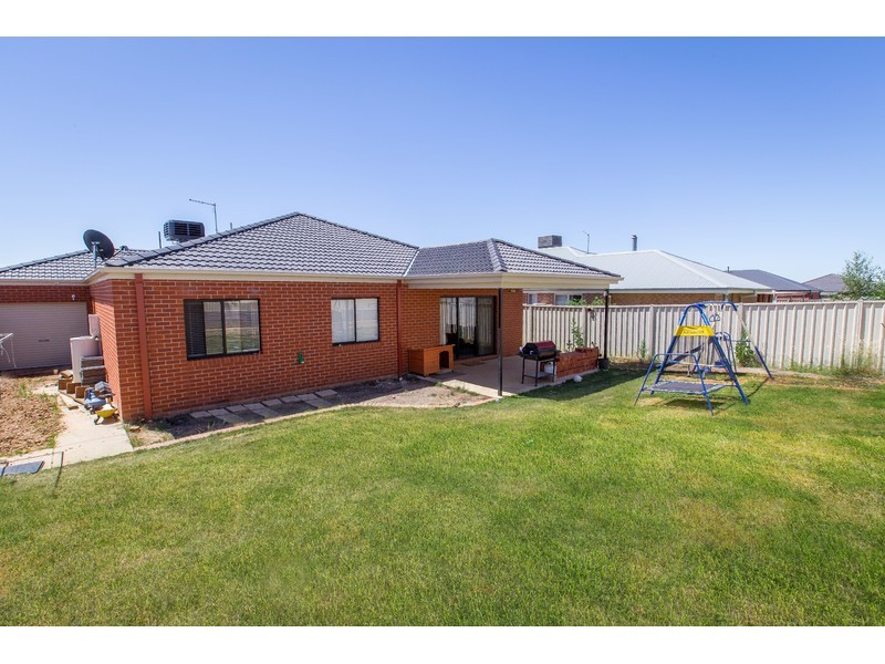 55 Inwood Crescent, Wodonga VIC 3690