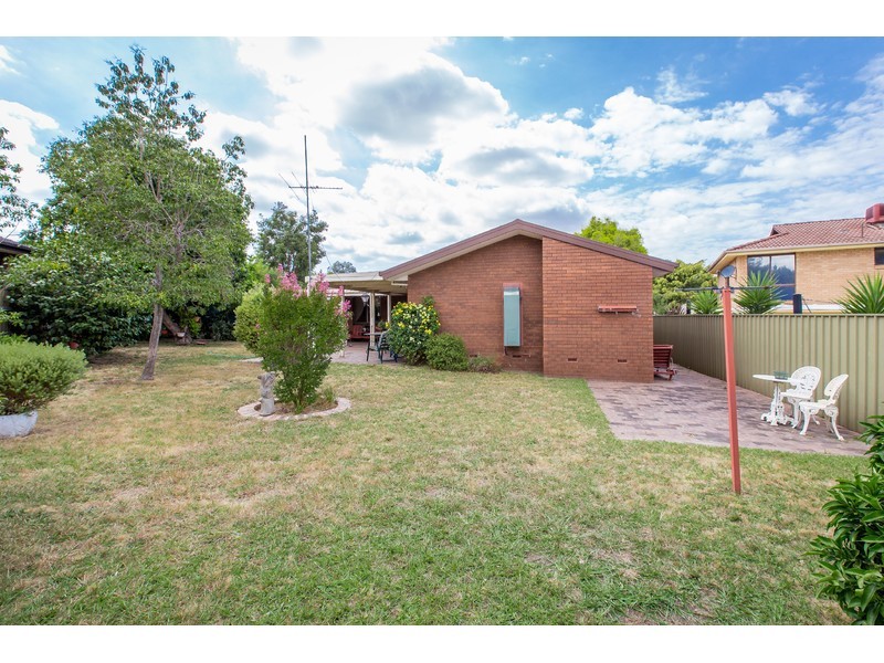 17 Buronga Drive, Springdale Heights NSW 2641