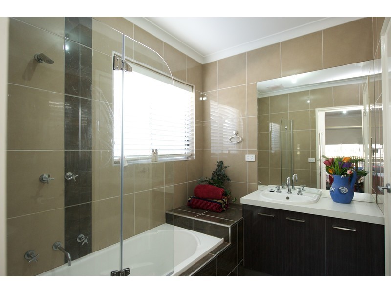 64A Thomas Mitchell Drive, Wodonga VIC 3690