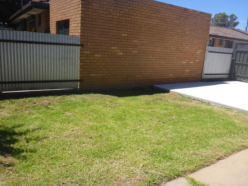 395 Dick Road, Lavington NSW 2641