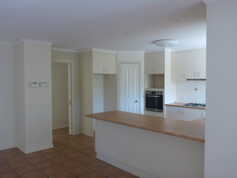 8 Amanda Court, Glenroy NSW 2640