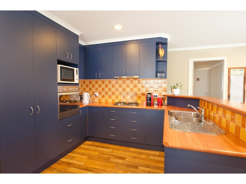 3 Akuna Place, Springdale Heights NSW 2641