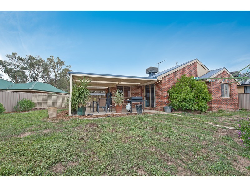 3 Akuna Place, Springdale Heights NSW 2641