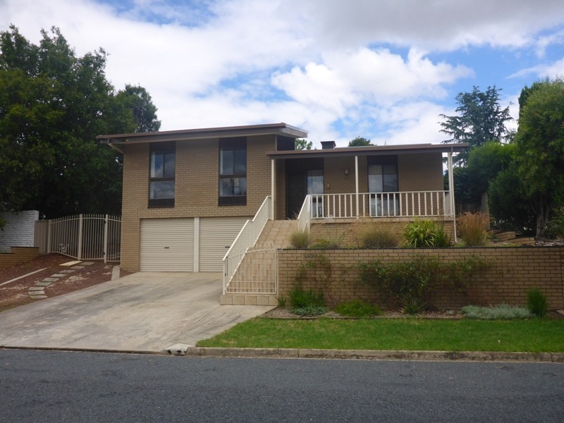 392 Woodstock Ct, East Albury NSW 2640