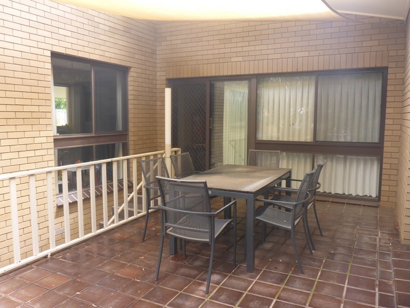 392 Woodstock Ct, East Albury NSW 2640