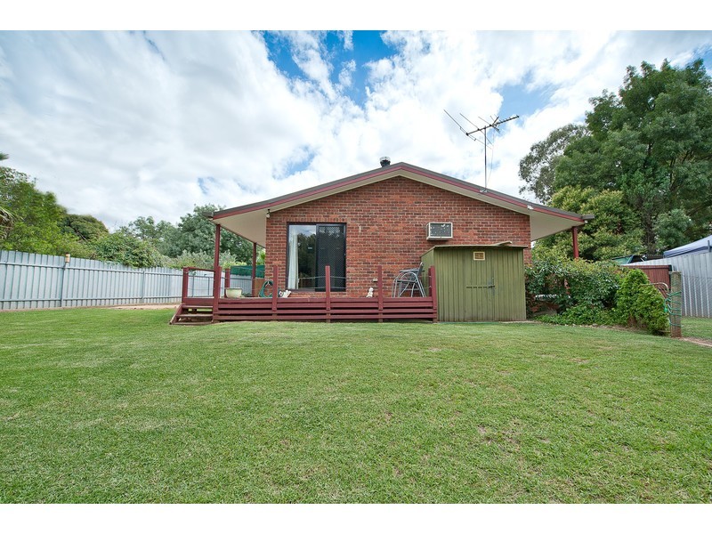 66 Victoria Street, Howlong NSW 2643