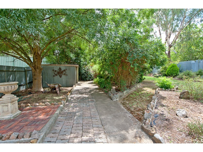 66 Victoria Street, Howlong NSW 2643