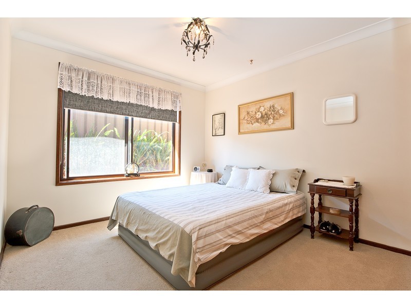 303 Desmond Street, Lavington NSW 2641