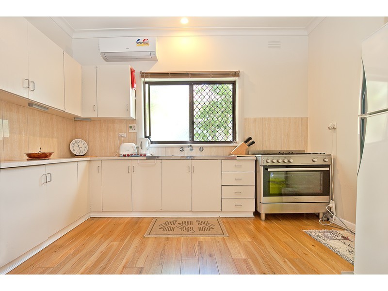 364 Parnall Street, Lavington NSW 2641