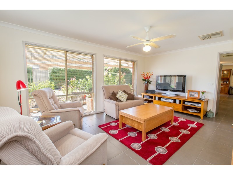 9 Wagner Place, West Wodonga VIC 3690