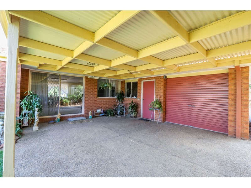 33 Hickory Street, Thurgoona NSW 2640