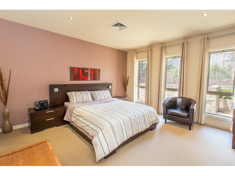 8 Ash Grove, Thurgoona NSW 2640