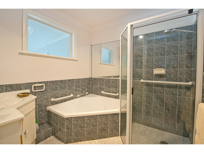 1074 Yarramba Crescent, North Albury NSW 2640