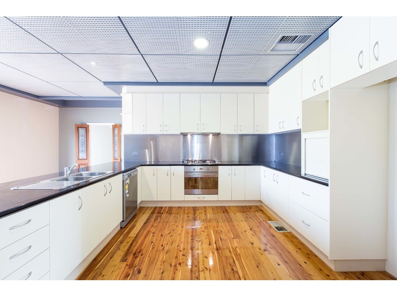 388 Urana Road, Lavington NSW 2641