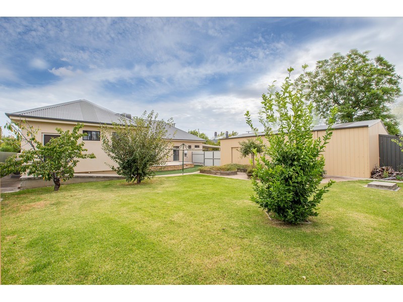 388 Urana Road, Lavington NSW 2641
